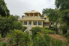 Pictures of the Ashram Buildings and Temples
